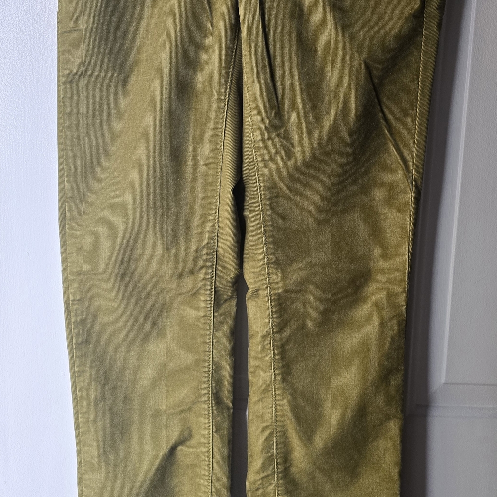 LOFT Womens Olive  Color Chinos Modern Straight Corduroy Size 2